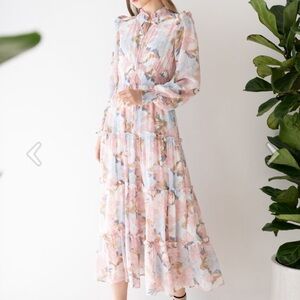 NWT Floral Long Sleeve Maxi Dress - size S/M